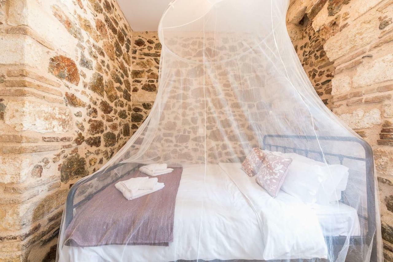 شقة Stone House Under Acropolis أثينا المظهر الخارجي الصورة